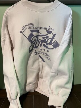 Abercrombie & Fitch Cream Crewneck Sweatshirt